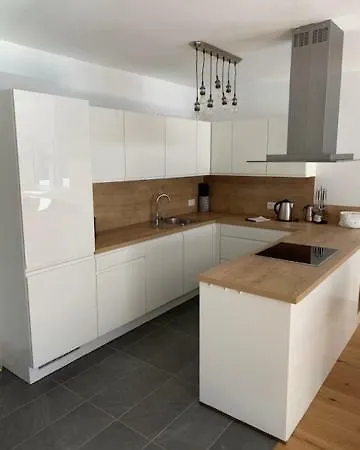 度假居 House For Rent *
