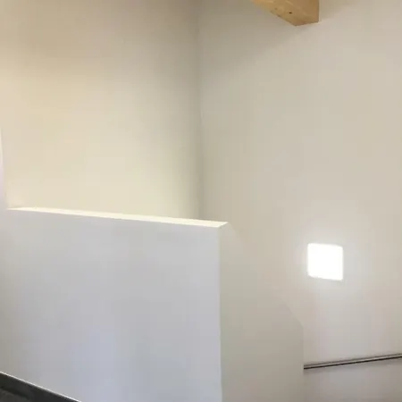 House For Rent 斯拉德明